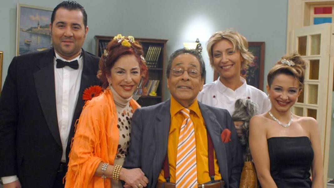 Avrupa Yakası'nda o başrol oyuncuları tartışınca senaryo değişmiş! Yıllar sonra ortaya çıktı 6